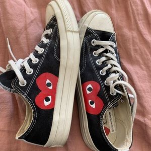 Commes de garçon Play Black Converse